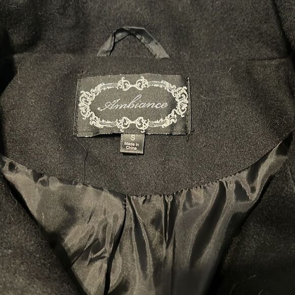 Ambiance szS black button front jacket with belt needs cleaning GUC - Picture 4 of 11